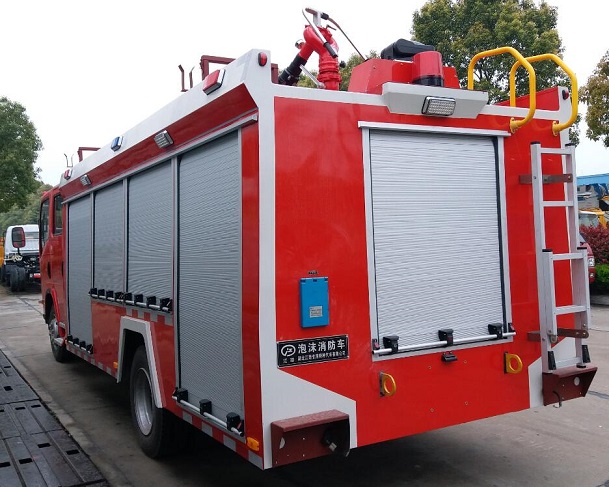 JDF5100GXFPM30/Q型泡沫消防車價(jià)格廠家直銷