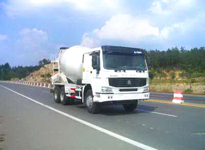 豪濼后八輪雙橋混凝土攪拌運(yùn)輸車
